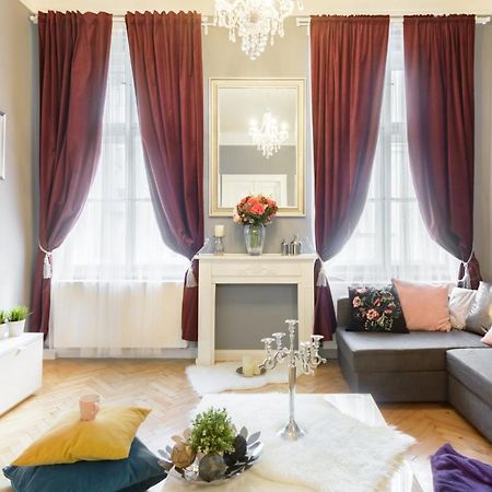 Cityscape Wenceslas Square Apartment Prága Kültér fotó