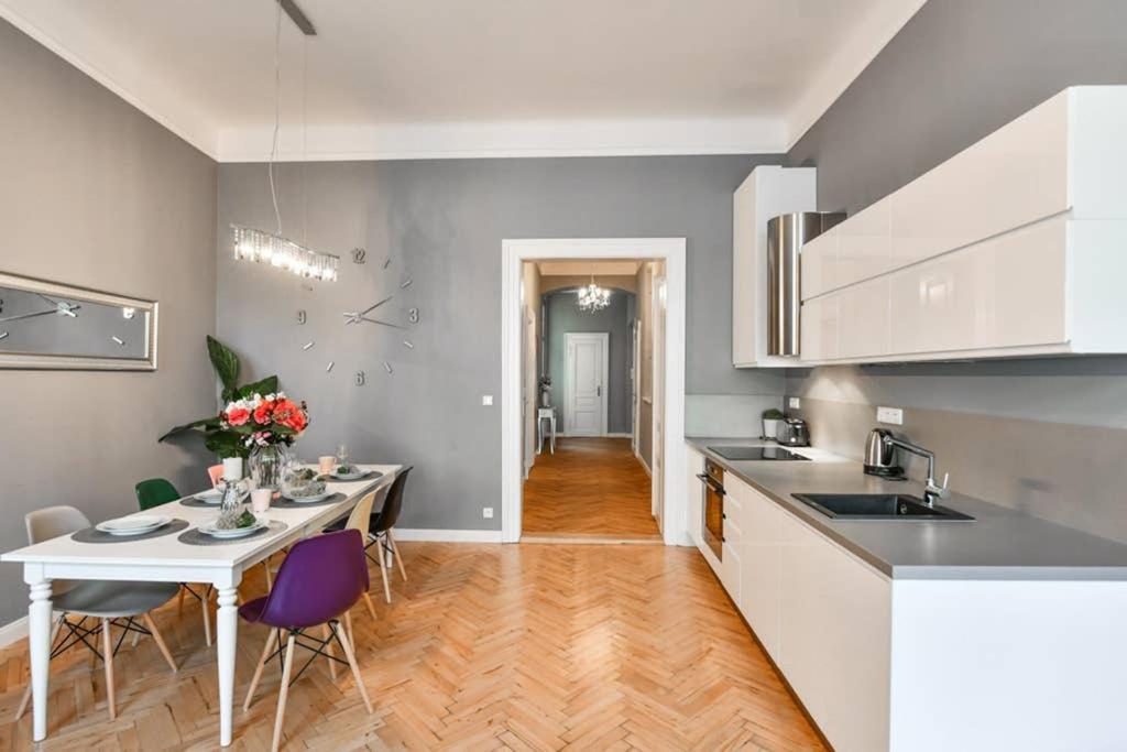 Cityscape Wenceslas Square Apartment Prága Kültér fotó
